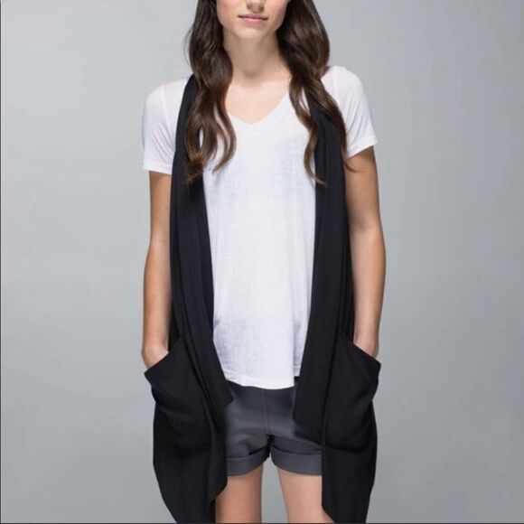 Lululemon Tranquility Sleeveless Wrap - Picture 2 of 13